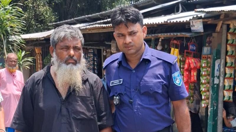 লালমনিরহাটে ৭ বছরের শিশুকে ধর্ষণের অভিযোগে ভ্যানচালক গ্রেপ্তার