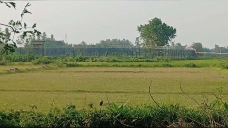 জয়পুরহাট সীমান্তে কাঁটাতারের বেড়া দেওয়ার চেষ্টা, বিজিবির বাধা