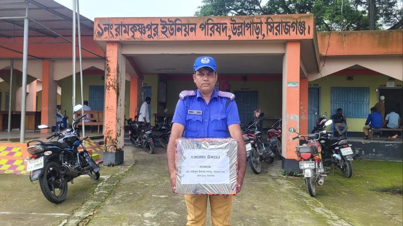 সলঙ্গায় সমাজসেবামূলক অবদানের স্বীকৃতি ও সম্মাননা পেলেন গ্রাম পুলিশ সাধন