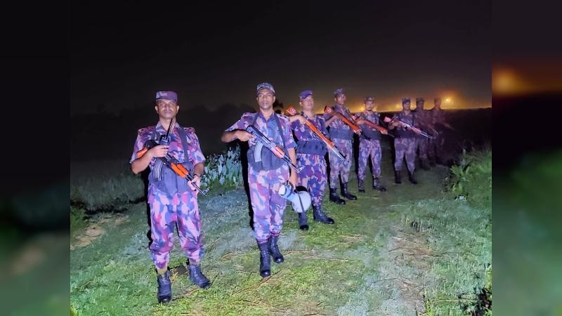 লালমনিরহাট সীমান্তে পুশইনের চেষ্টা ব্যর্থ করল বিজিবি ও স্থানীয়রা