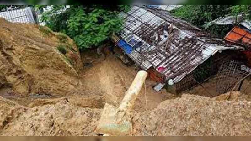 কক্সবাজারে পৃথক তিন পাহাড়ধসে ৮ রোহিঙ্গার মৃত্যু, আহত কয়েকজন