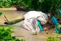 চট্টগ্রামে বন্যার পানির স্রোতে ভেসে উঠেছে কবরের তিনটি মরদেহ
