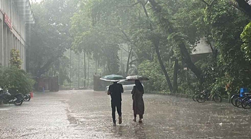 দেশের ৪ অঞ্চলে ৮০ কিমি বেগে ঝড়ের আভাস