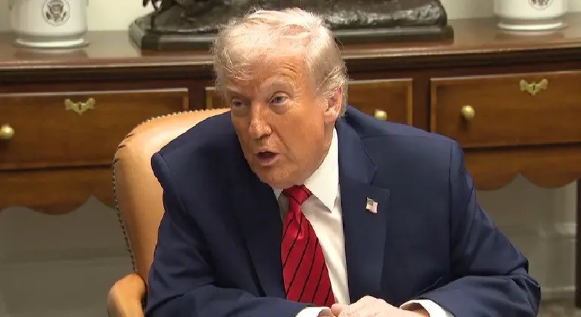 ১ মাস পর ইরান যুদ্ধ: ট্রাম্পের সামনে কেবল কঠিন বিকল্প