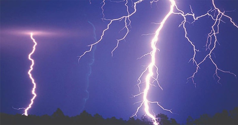 নওগাঁর পত্নীতলায় বজ্রপাতে নিহত ১, আহত ২