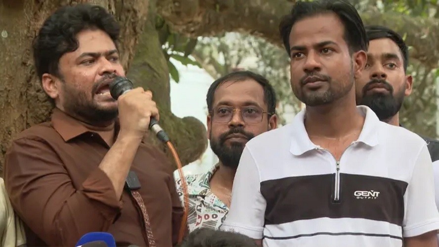 নিষিদ্ধ ছাত্রলীগের নেতাকর্মীদের ধরিয়ে দিলে ১০ হাজার টাকা পুরস্কারের ঘোষণা রাবি ছাত্রদল সভাপতির