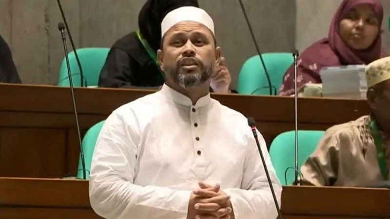 সংসদে জীবিত বাবাকে শহীদ বলে বিতর্কের মুখে ক্ষমা চাইলেন নীলফামারী-৪ আসনের এমপি আব্দুল মুনতাকিম