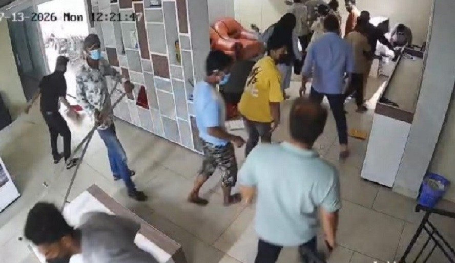 চট্টগ্রামে ২ কোটি টাকা চাঁদা না পেয়ে ইন্টারনেট অফিসে হামলা ও ৩৫ লাখ টাকা লুট