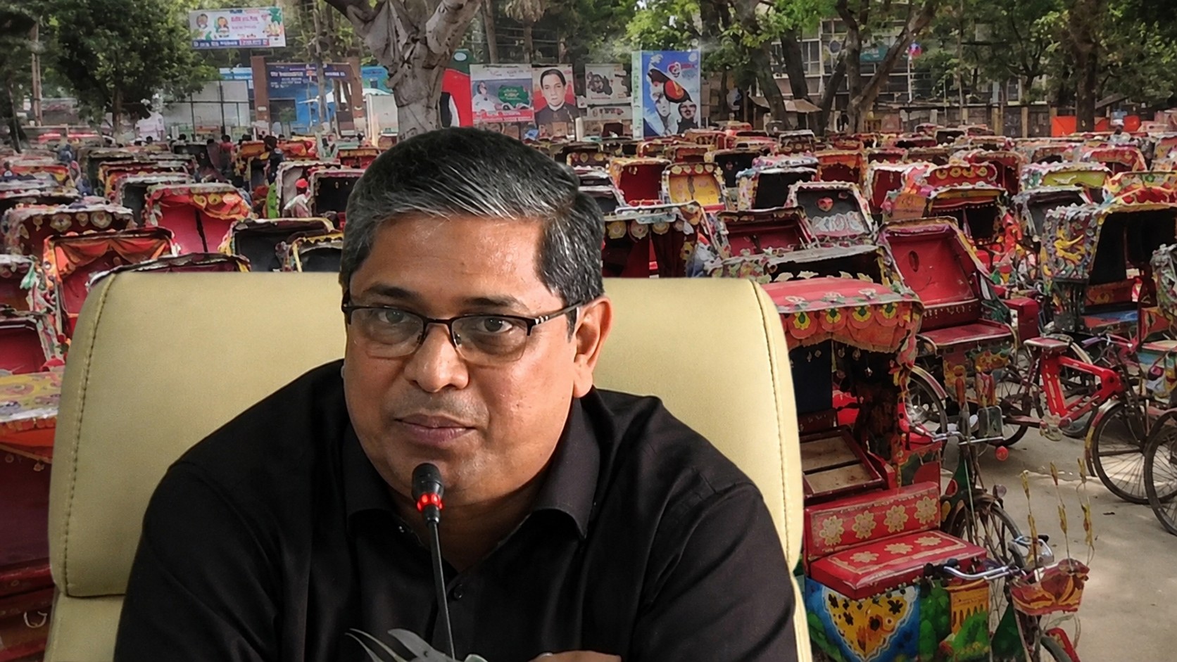 সৌরবিদ্যুৎ ছাড়া ই-রিকশা চার্জ দিলে জরিমানা ও নিবন্ধন বাতিলের হুঁশিয়ারি প্রতিমন্ত্রীর