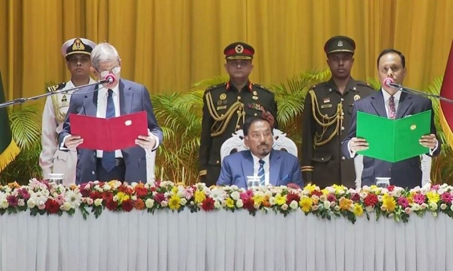 দেশের ২৩তম রাষ্ট্রপতি হিসেবে শপথ নিলেন মির্জা ফখরুল ইসলাম আলমগীর, বাড়ছে মন্ত্রিসভার আকার