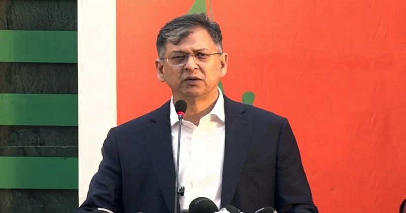 দিল্লিতে বসে শেখ হাসিনার রাজনৈতিক বক্তব্য ও তৎপরতার দায় ভারতের ওপর চাপালেন স্বরাষ্ট্রমন্ত্রী সালাহউদ্দিন আহমেদ