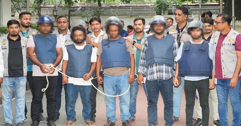 উত্তরায় ১ কোটি ২১ লাখ টাকা ছিনতাইয়ের ঘটনায় ৫ জন গ্রেপ্তার, উদ্ধার অস্ত্র ও সরঞ্জাম