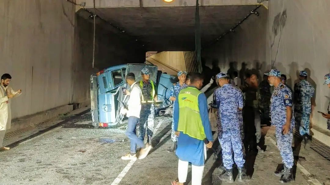 রাজধানীর শাহজালাল বিমানবন্দরে ভয়াবহ সড়ক দুর্ঘটনায় প্রাণ হারালেন বিমানবাহিনীর ৩ সদস্য