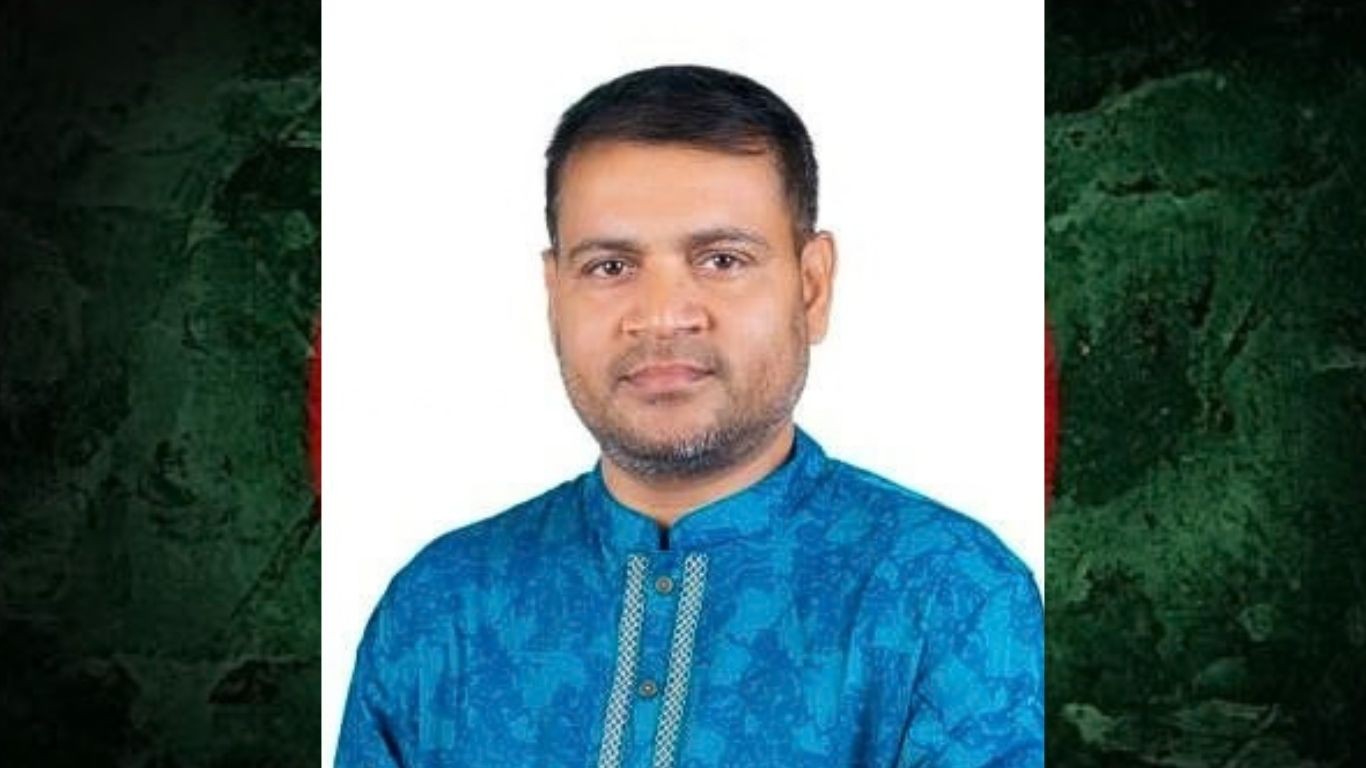 কিডনি বিকল হয়ে অসহায় বিএনপি নেতা আব্দুল লতিফ আকাশের চিকিৎসায় ফুটবল টুর্নামেন্ট
