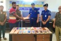 হারানো ২২টি মোবাইল ও ১৮ হাজার টাকা ফেরত পেলেন মালিকেরা