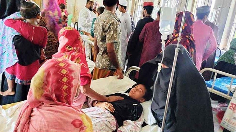 আমড়া ভর্তা খেয়ে মাদ্রাসার ৬ শিক্ষার্থী হাসপাতালে