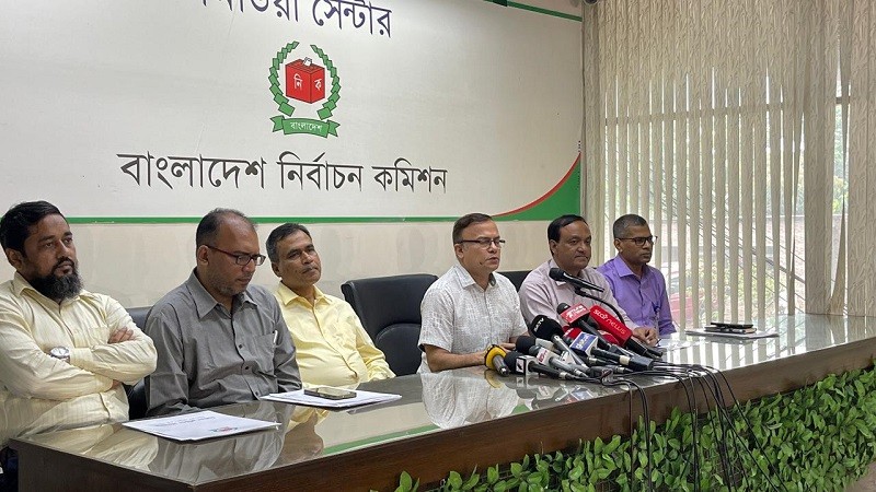 পৃথক সার্ভিস কমিশন গঠনে দ্রুত পদক্ষেপ চায় ইসি কর্মকর্তারা