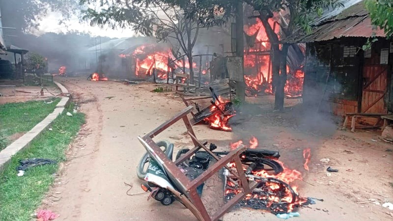 খাগড়াছড়িতে ১৪৪ ধারার মধ্যে বিক্ষোভ-হামলা-অগ্নিসংযোগ, ৩ জন নিহত