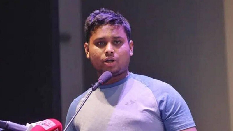 ডাকসুর ‘জয়-পরাজয়’ নিয়ে মাঝরাতে হাসনাত আব্দুল্লাহর সতর্কবার্তা