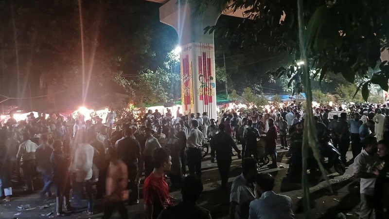 রাত থেকেই শাহবাগে বিজয় মিছিলের প্রস্তুতি, ‘শিবির শিবির’ স্লোগান