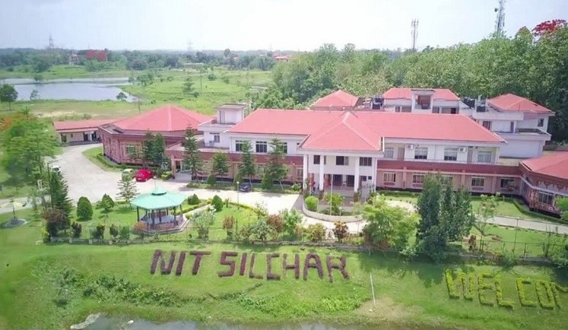 ক্যাম্পাসে সহিংসতা: ৫ বাংলাদেশি শিক্ষার্থীকে ফেরত পাঠাচ্ছে ভারত