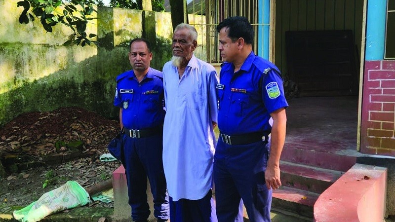 শেরপুরে শতবর্ষী নারীকে উত্যক্তের অভিযোগে ৭৫ বয়স বয়েসী বৃদ্ধ গ্রেপ্তার