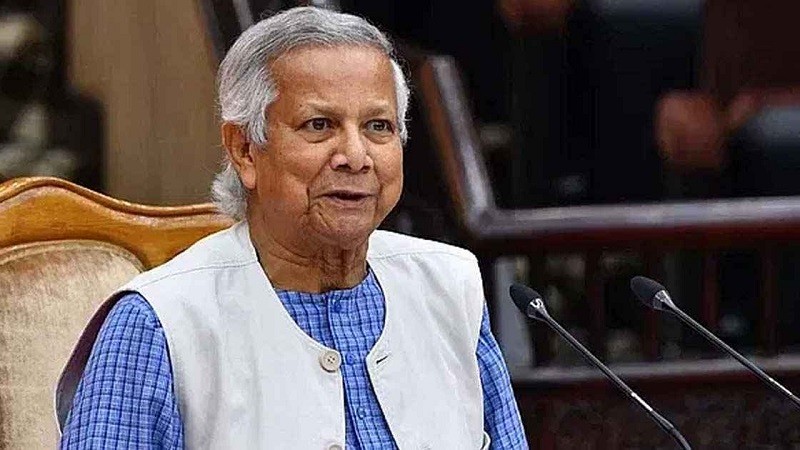 কিছু লোক আক্ষরিক অর্থে ব্যাগভর্তি টাকা নিয়ে পালিয়েছে: প্রধান উপদেষ্টা