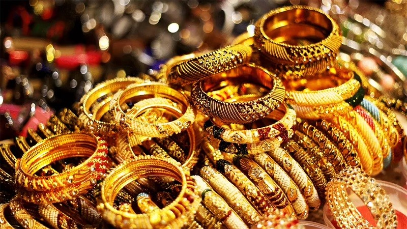 সোনার দামে নতুন রেকর্ড, ভরি দুই লক্ষ ছুই ছুই