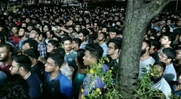 গভীর রাতে উত্তাল বুয়েট, অভিযুক্ত শিক্ষার্থী সাময়িক বহিষ্কার