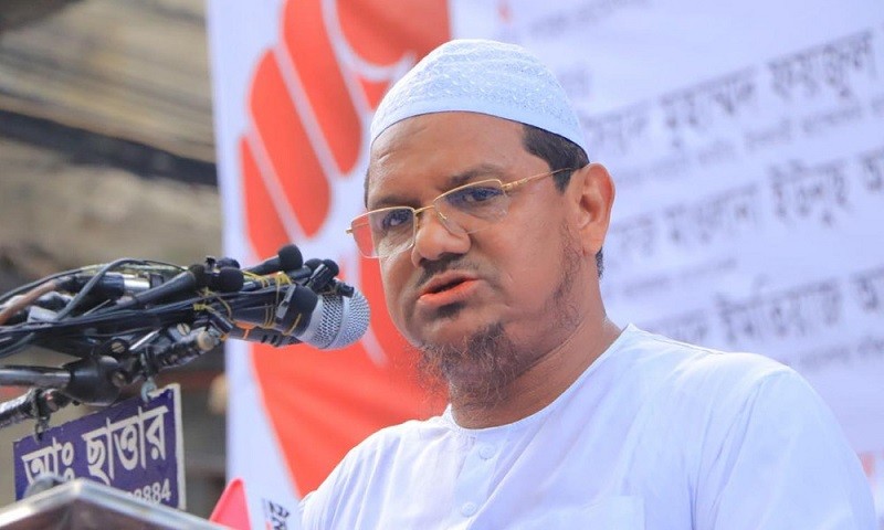 কুমিরকে সর্দির ভয় দেখাবেন না: চরমোনাই পীর