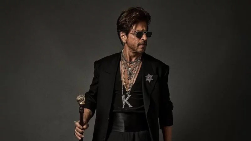 সবচেয়ে ধনী অভিনেতার তালিকায় কিং খান