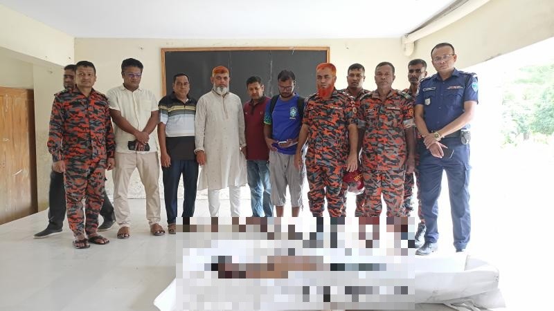 মাতামুহুরী নদী থেকে নিখোঁজ পর্যটকের লাশ উদ্ধার