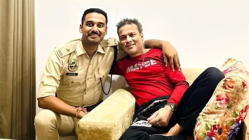 জুবিনের মৃত্যুর ঘটনায় এবার বড়সড় মোড়, পুলিশ কর্মকর্তা গ্রেপ্তার