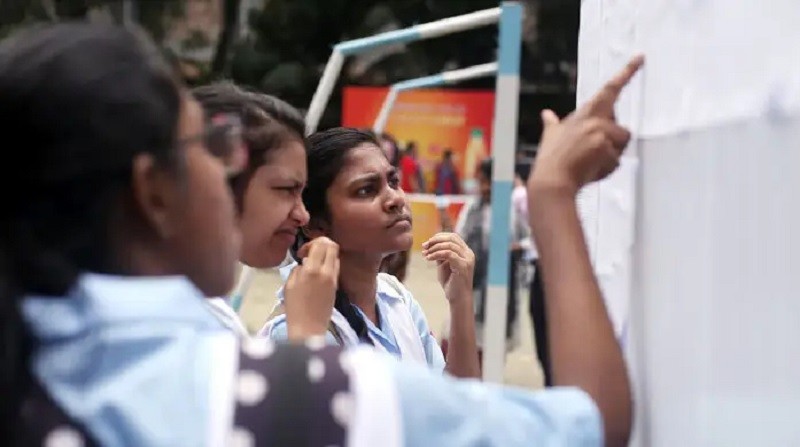 জিপিএ-৫ এ ভিকারুননিসায় ধস, পাসের হার কত?