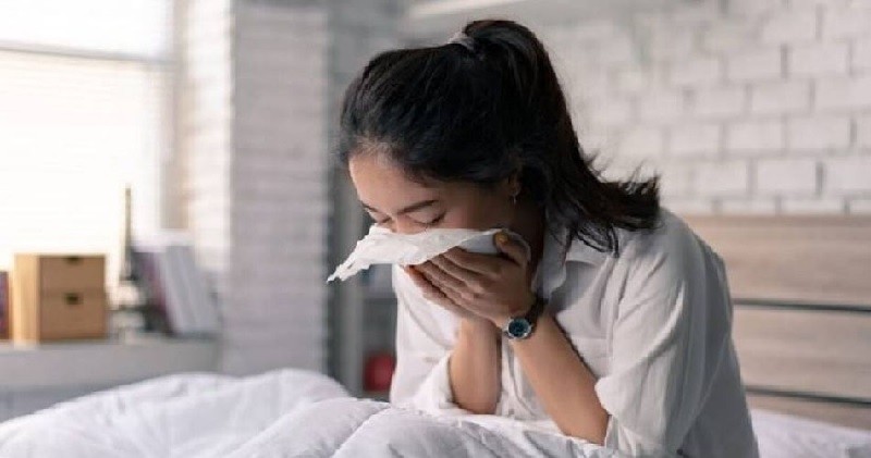 রাতে শুষ্ক কাশি? জেনে নিন ঘরোয়া সমাধান