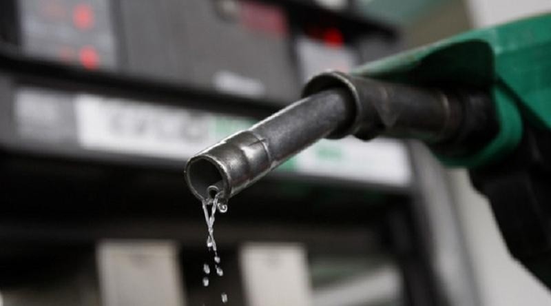 বিশ্ববাজারে কমছে জ্বালানি তেলের দাম—জানা গেল কারণ