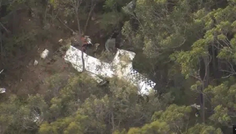 মাঝ আকাশে ২ বিমানের সংঘর্ষ, পাইলট নিহত