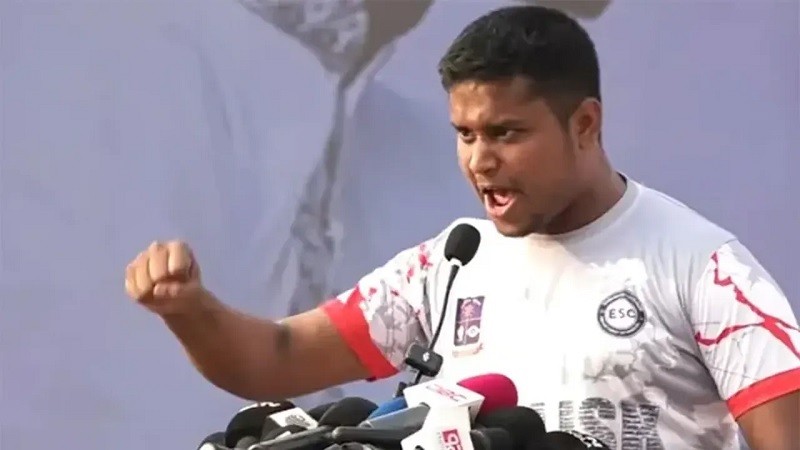 বাংলাদেশে দিল্লির মসনদ জ্বালিয়ে দেওয়া হবে: হাসনাত