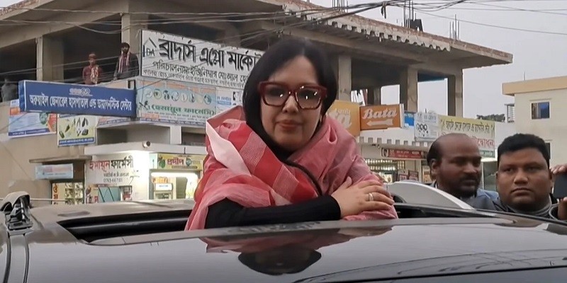 নির্বাচনি মঞ্চ কারা ভেঙেছে জানালেন রুমিন ফারহানা