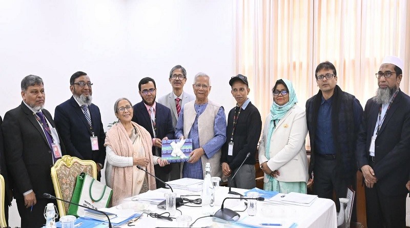 গভীর সমুদ্রে গবেষণা ও সমস্যা চিহ্নিত করতে গুরুত্বারোপ প্রধান উপদেষ্টার