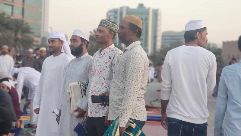 জরিমানা আর নতুন নিয়মের আতঙ্কে বন্দি আমিরাত প্রবাসীদের জীবন