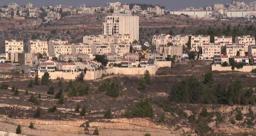 পশ্চিম তীরে ইসরায়েলের নতুন পদক্ষেপ, জমি হারাচ্ছে ফিলিস্তিনিরা