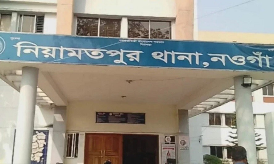 একই পরিবারের ৪ জনকে গলা কেটে হত্যা