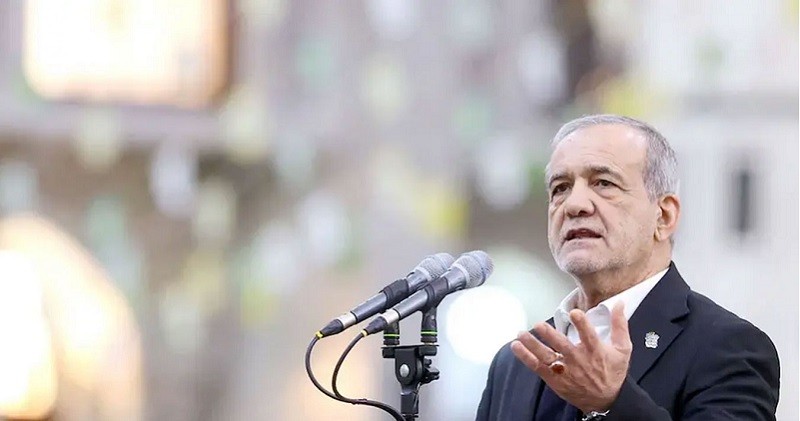 যুক্তরাষ্ট্র ‘স্বৈরতন্ত্র’ পরিত্যাগ করলে চুক্তি হতে পারে: পেজেশকিয়ান