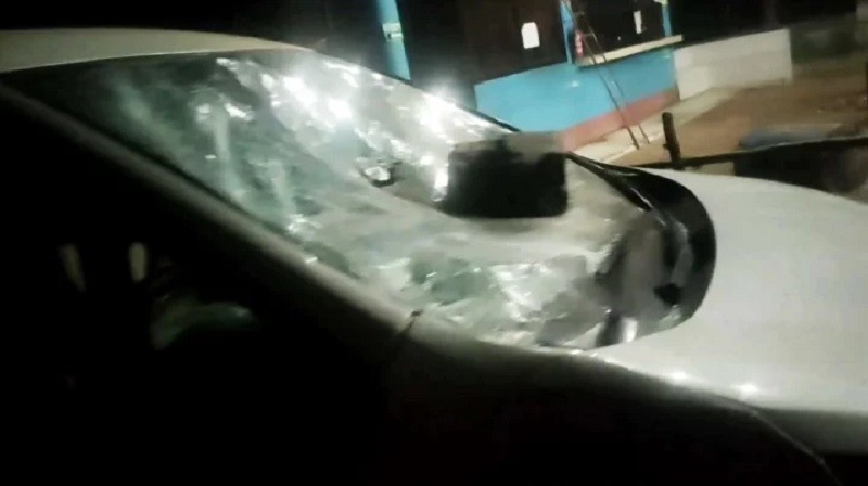 জামায়াতের এমপির গাড়িতে হামলা ও ভাঙচুর