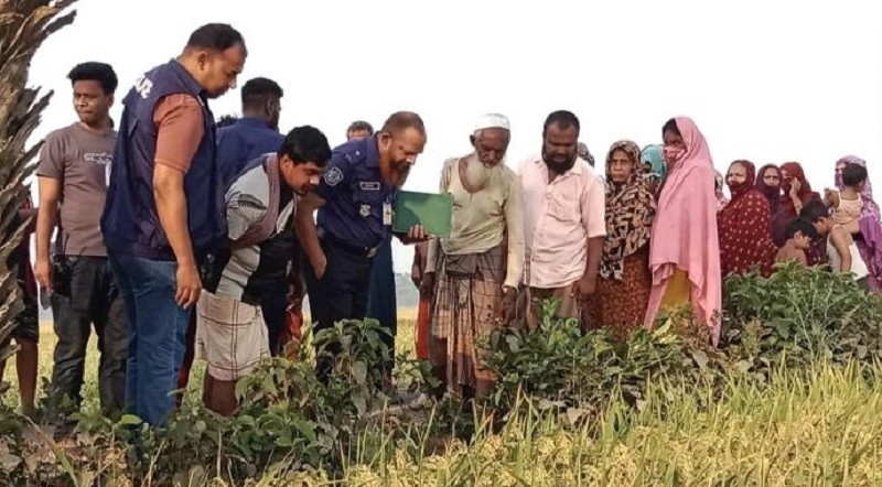 বেনাপোল সীমান্তের মাঠ থেকে যুবকের লাশ উদ্ধার, এলাকায় চাঞ্চল্য