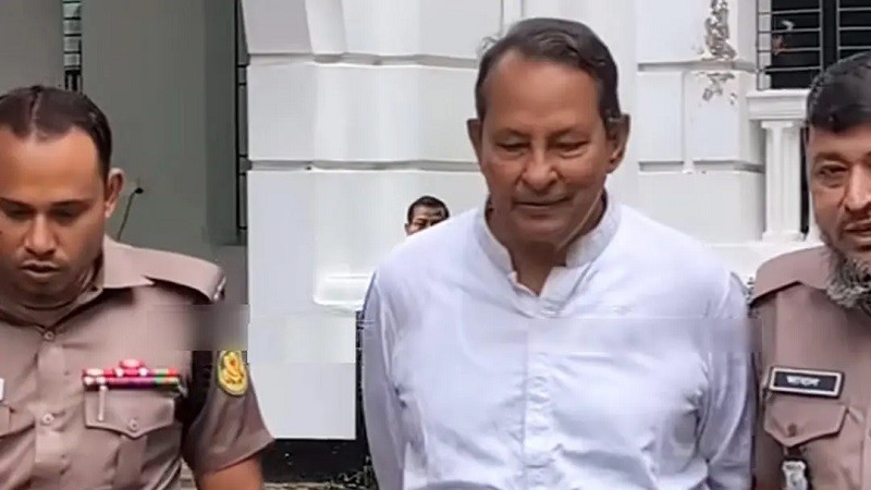 ইনুকে ‘টেনশন না করতে’ বলা দুই পুলিশ সদস্যের বিরুদ্ধে কঠোর সিদ্ধান্ত