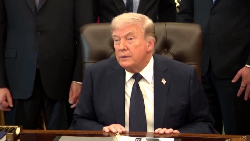 ইরানের বিরুদ্ধে পারমাণবিক অস্ত্রের ব্যবহার নিয়ে যা বললেন ট্রাম্প