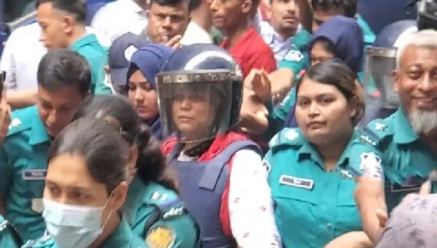 ফের গ্রেপ্তার আ.লীগের সাবেক নারী এমপি তুহিন