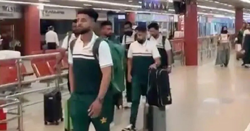 টেস্ট সিরিজ খেলতে ঢাকায় পৌঁছেছে পাকিস্তান দল